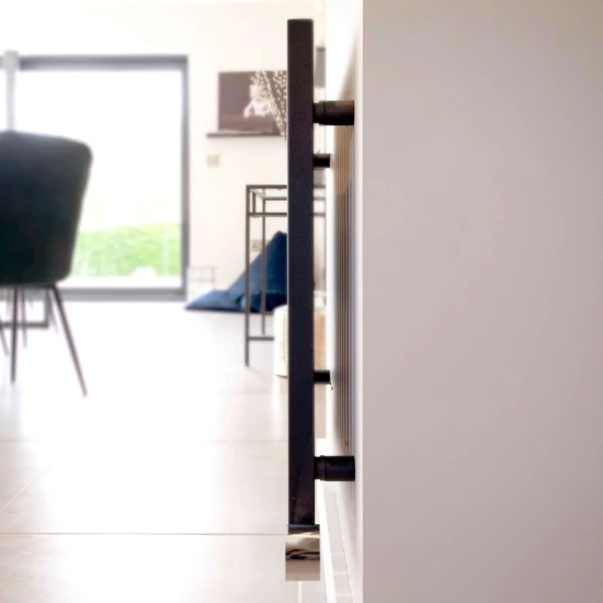 Ecostrad Adesso IQ WiFi Designer Electric Radiator - Black 300w (390 X 600mm) 7 Ecostrad Adesso IQ WiFi Designer Electric Radiator - Black 300w (390 X 600mm) - Image 5